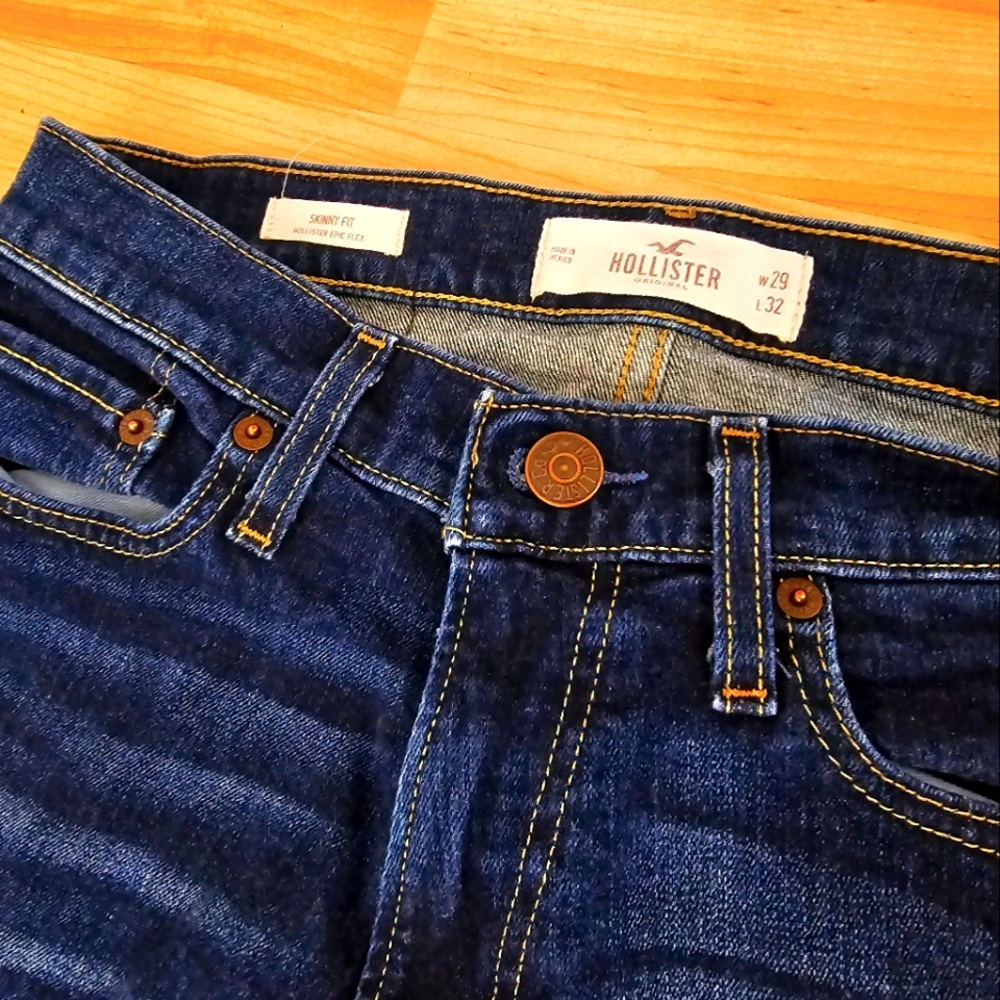 Hollister Dark Wash denim blue jeans Skinny Fit size  29x32